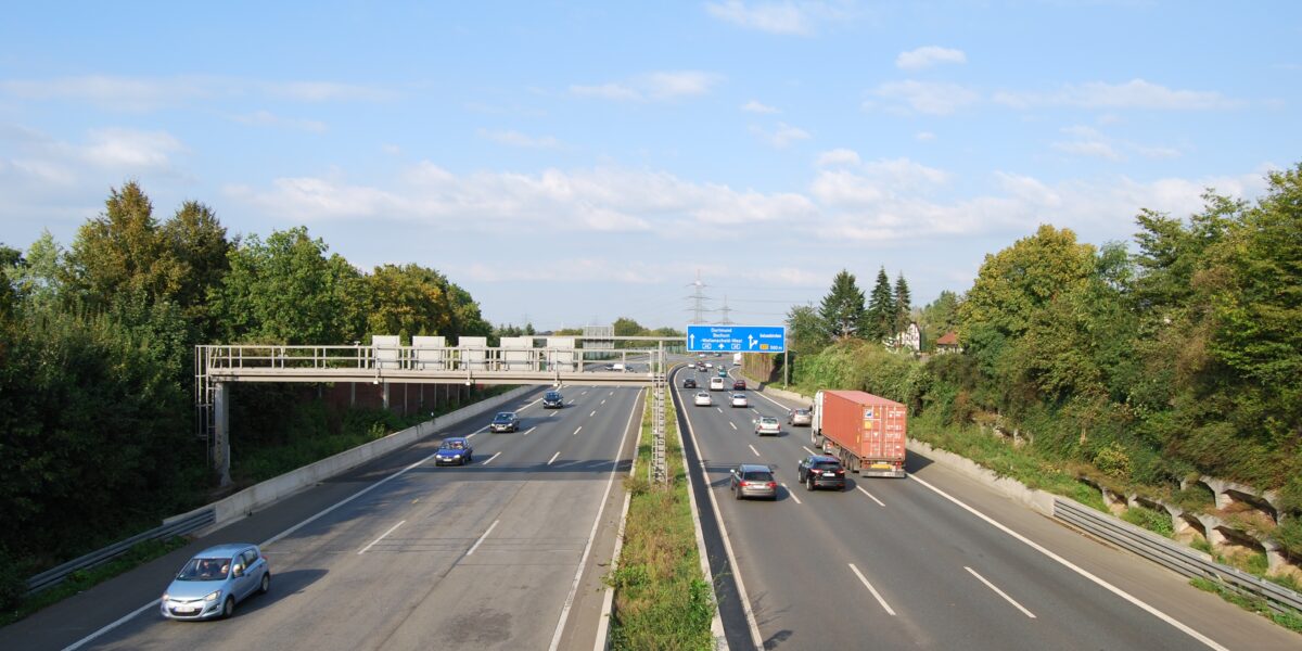 nopse-highway-448971 Autobahn Profilbild