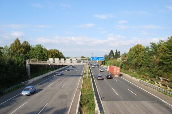 nopse-highway-448971 Autobahn Profilbild